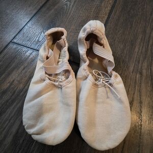 Capezio Kids Dance Shoes in Cream